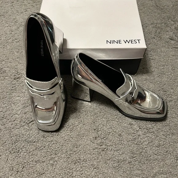 Zest Heeled Loafers Silver Mirror Metallic 7M - Picture 3 of 3